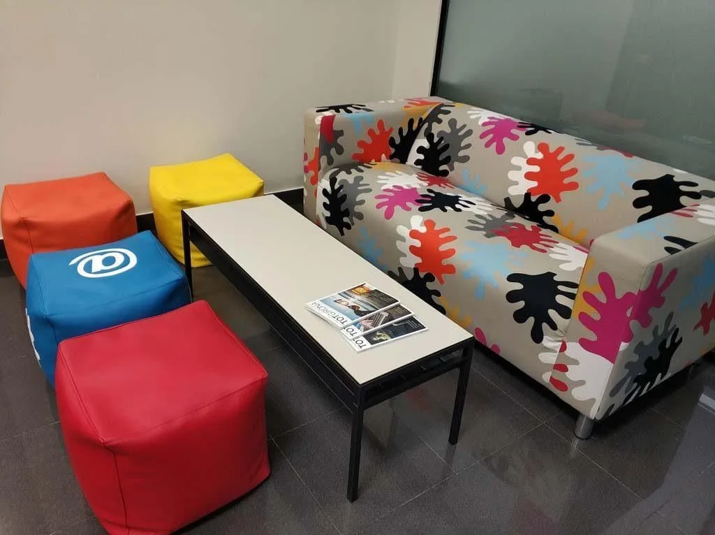 Giworking, Lounge, Girona