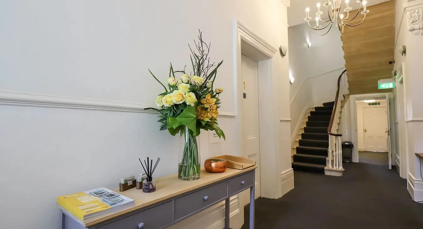 GLfifty Serviced Offices, Réception, Cheltenham