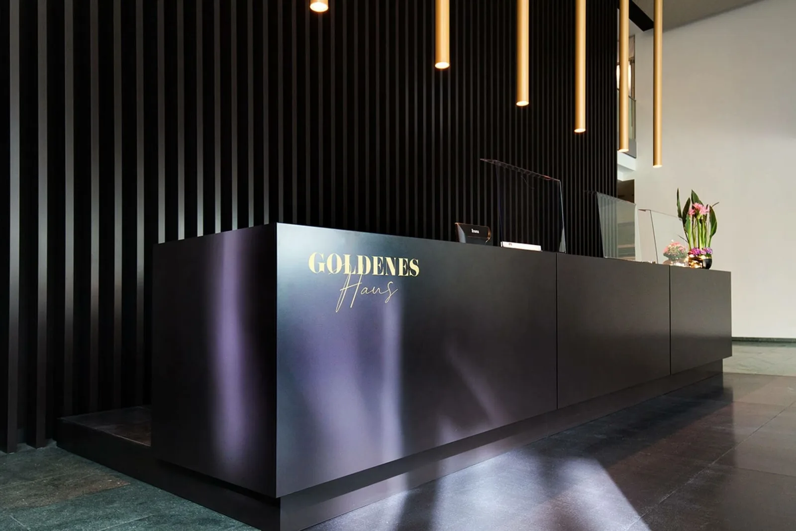 Goldenes Haus, Empfang, Frankfurt am Main