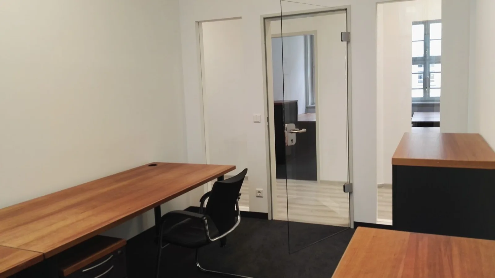 Greenlander's Friends, Private office, 2 desks, Leipzig