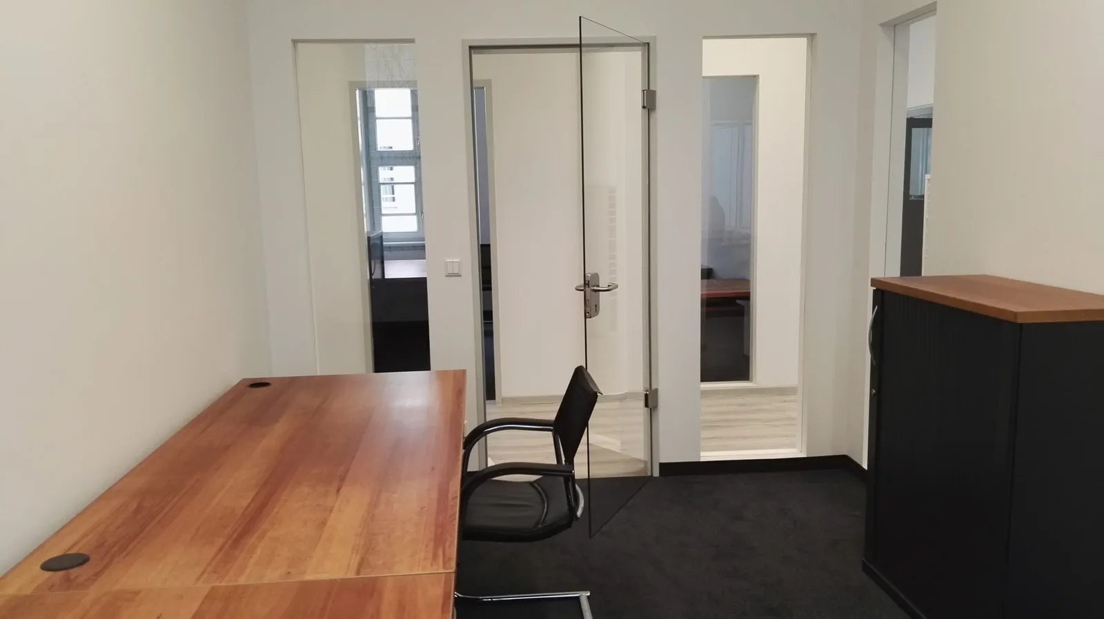 Greenlander's Friends, Private office, 1 desk, Leipzig