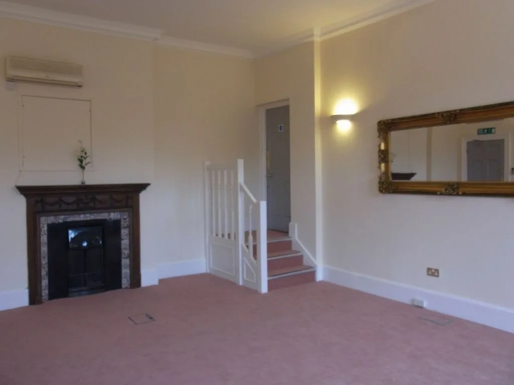 Grenville Court, Slough, photo 2