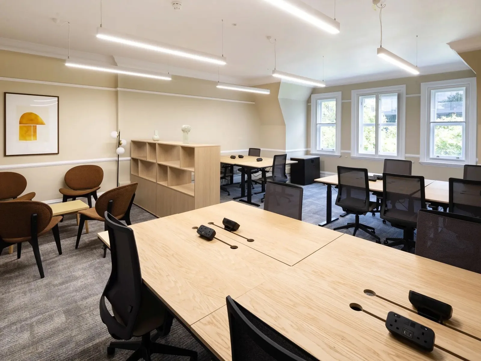 Grosvenor -142 Buckingham Palace Road, Open-plan office, London