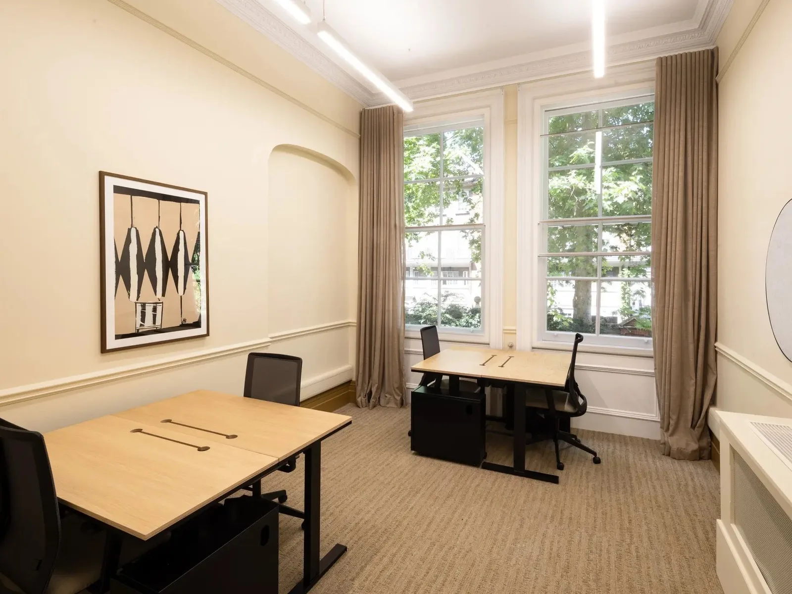 Grosvenor -142 Buckingham Palace Road, Private office, 4 desks, London