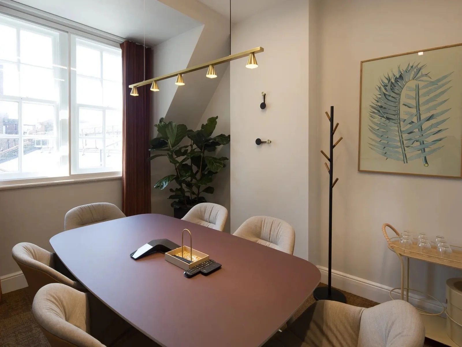 Grosvenor - 162 Buckingham Palace Road, Meeting room for 6 people, London