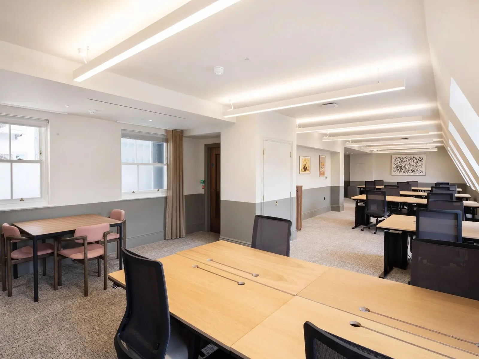 Grosvenor - 22 Grosvenor Gardens Mews North, Open-plan office, London