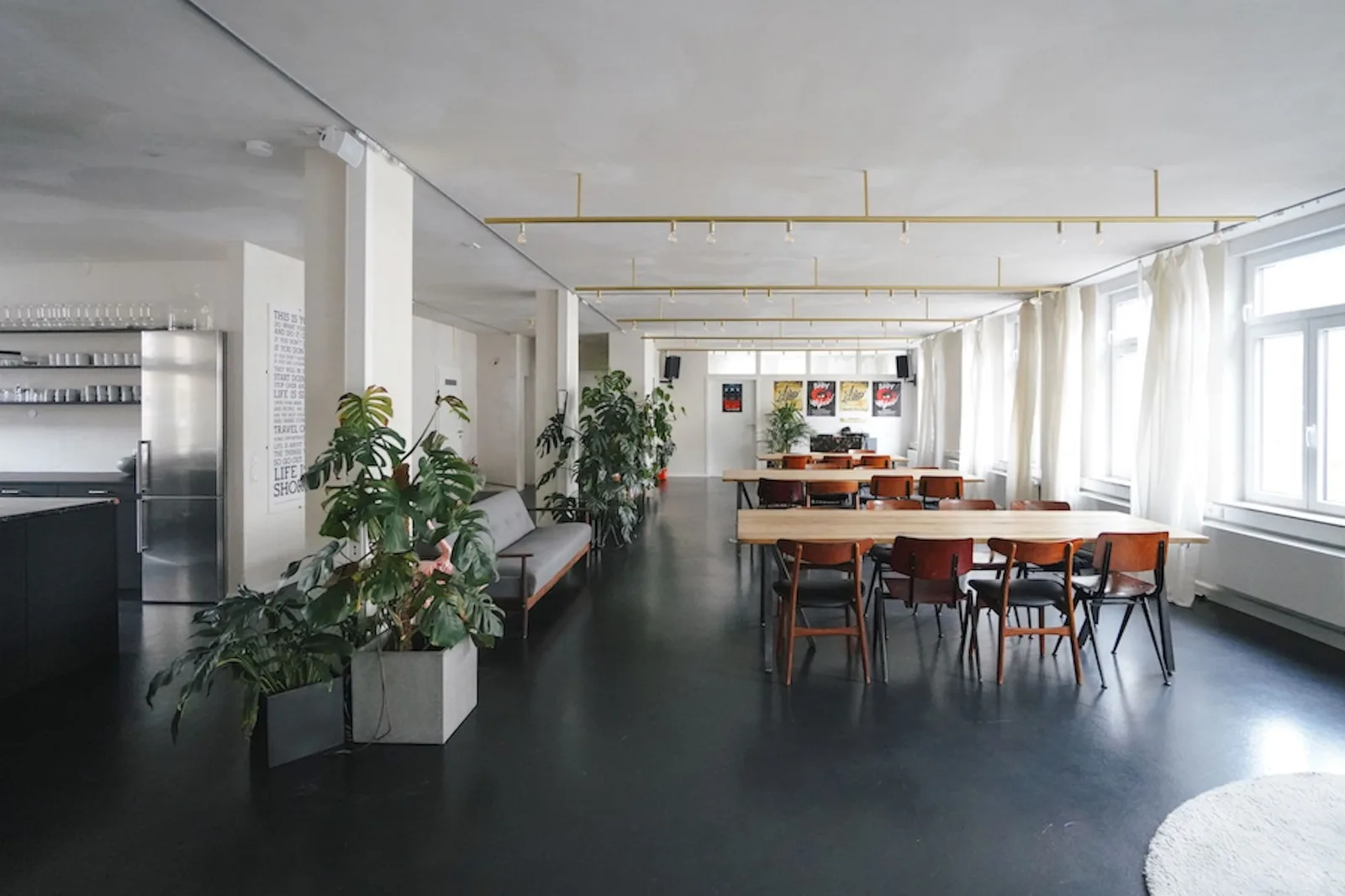 Grow.inc SPACES Stuttgart, Cafeteria, Stuttgart