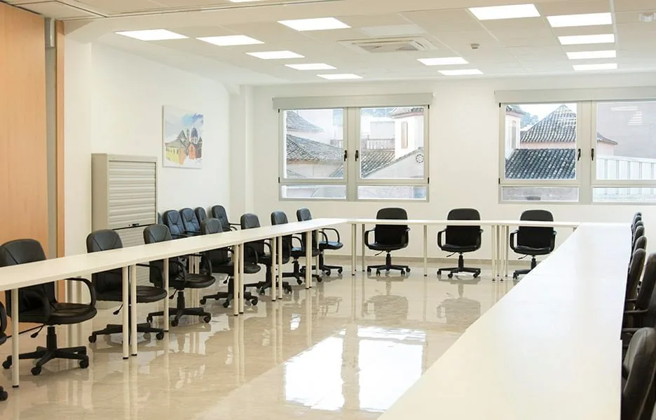 Grup Empresarial, Sala de reuniones para 20 personas, Llíria