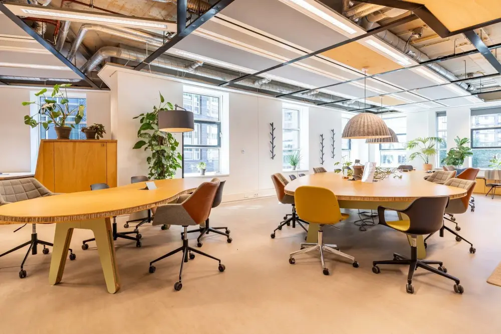 The Hague Humanity Hub, Dedicated desk, The Hague