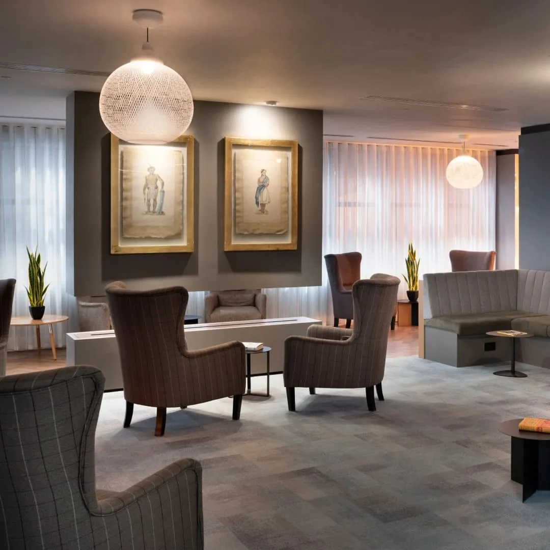 Halkin - Monument, Espace détente, Londres