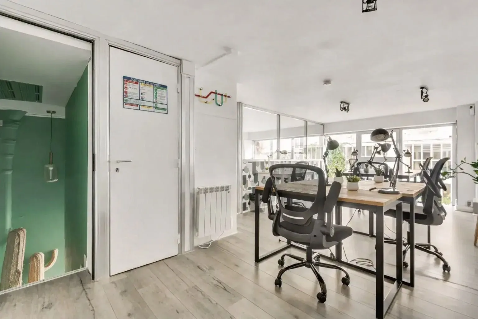 Happy Coworkers - Oberkampf - 15 postes, Privatbüro mit 4 Arbeitsplätzen, Paris 11e