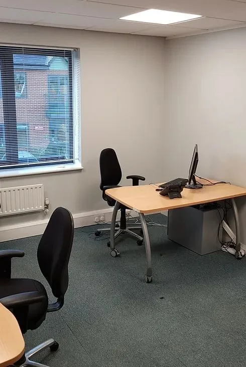 Headley House, Private office, 2 desks, Guildford