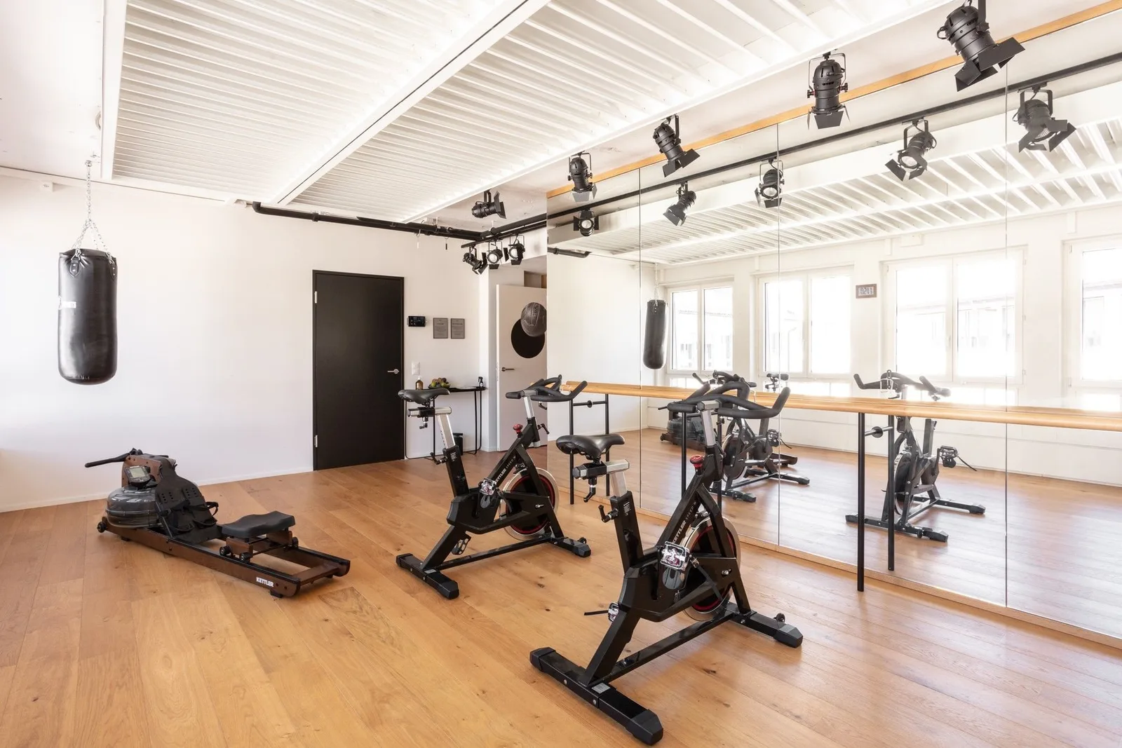 Headsquarter - The Hip, Fitness room, Zurich