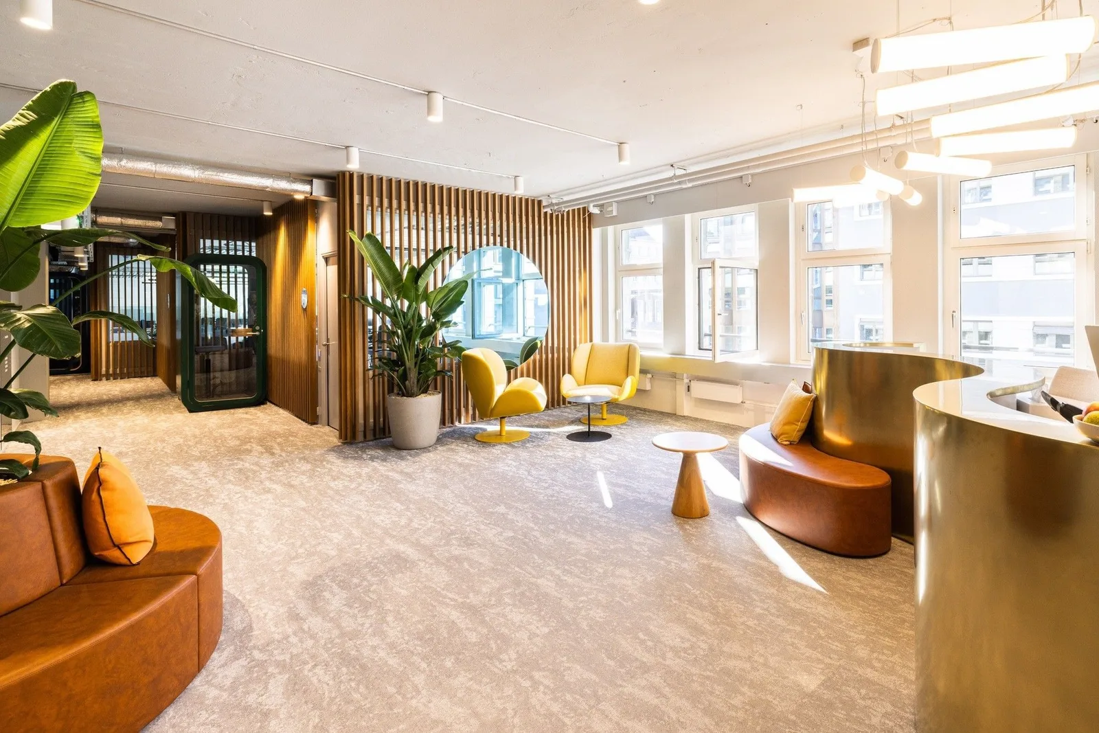 Headsquarter - The Historic, Reception, Zurich