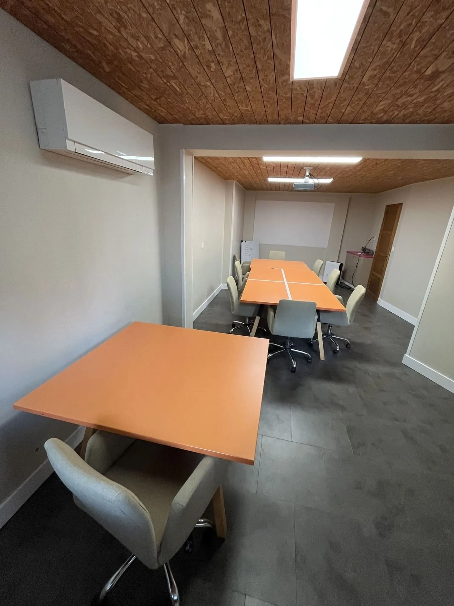 Healthsquare, Besprechungsraum für 10 Personen, Bordeaux