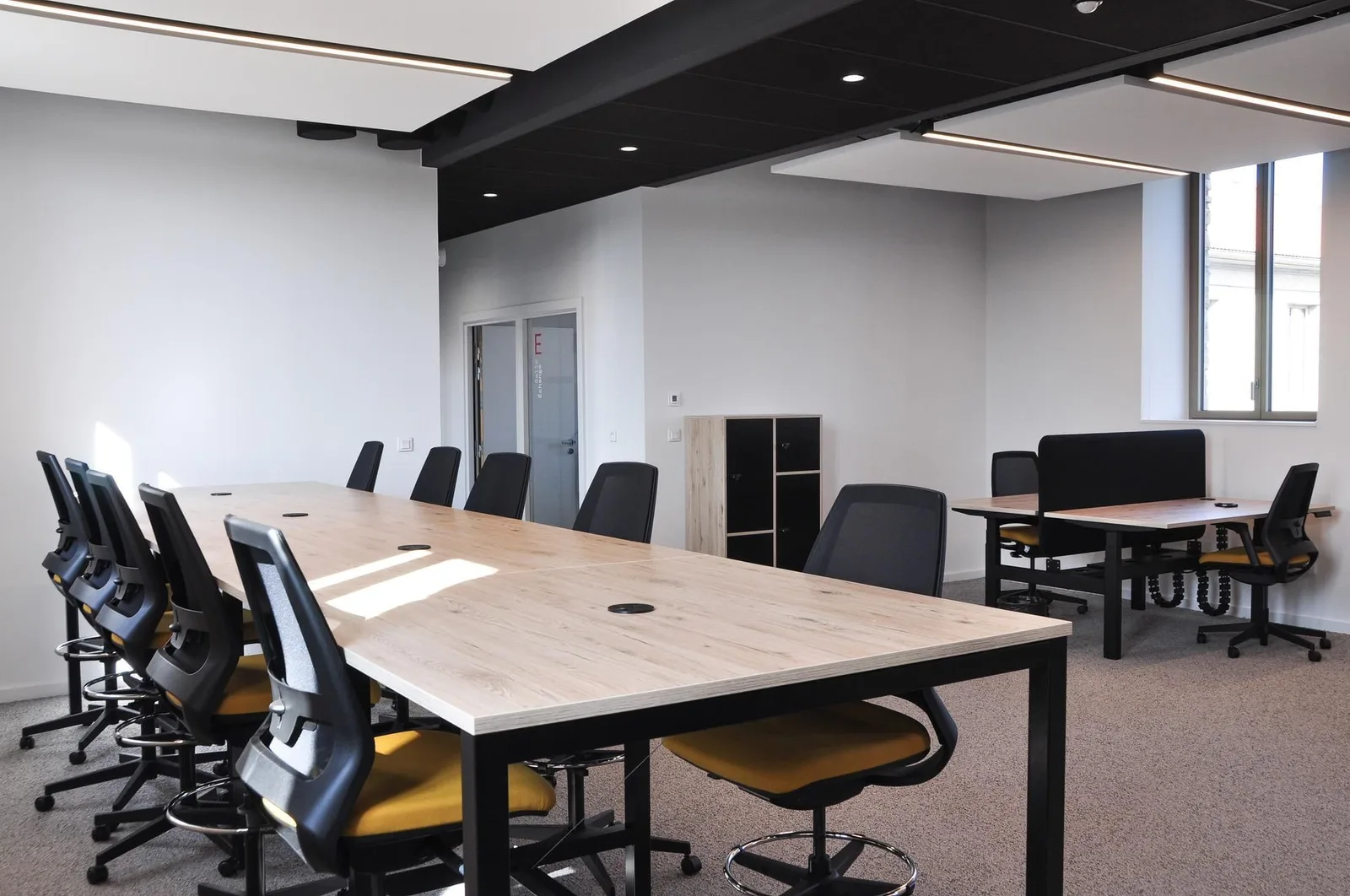 Hélice Galerie, Besprechungsraum für 10 Personen, Flin