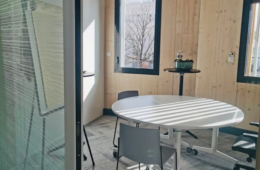 Hiptown Docks Libres, Besprechungsraum für 3 Personen, Marseille 3e