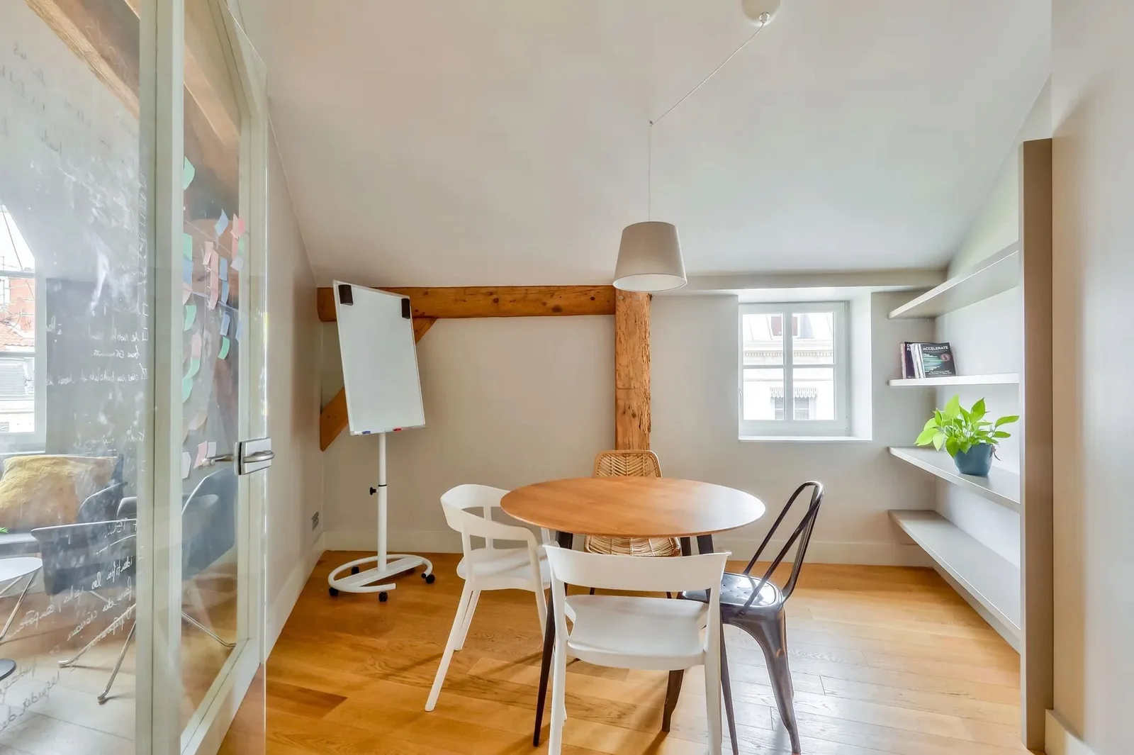 Hiptown République n°7, Besprechungsraum für 4 Personen, Lyon 1er