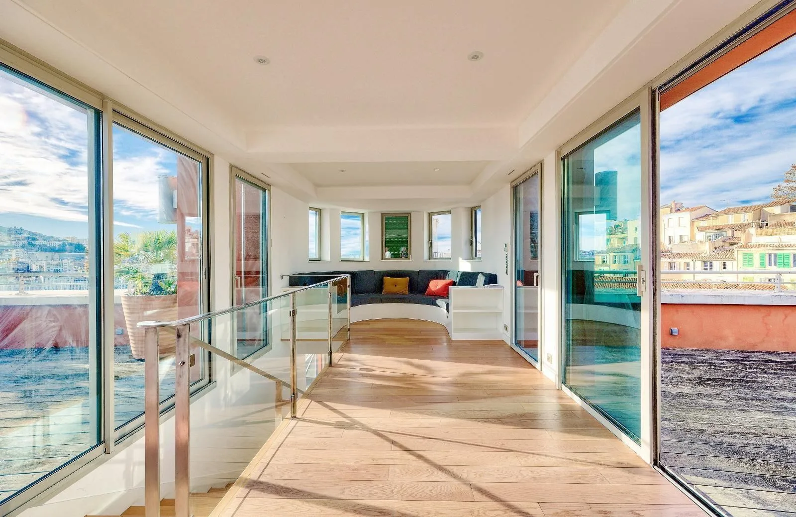 Hiptown Saint-Esprit, Lounge, Marseille 2e