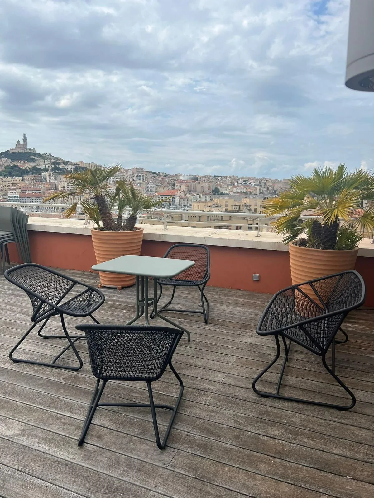 Hiptown Saint-Esprit, Terrasse und Außenbereich, Marseille 2e