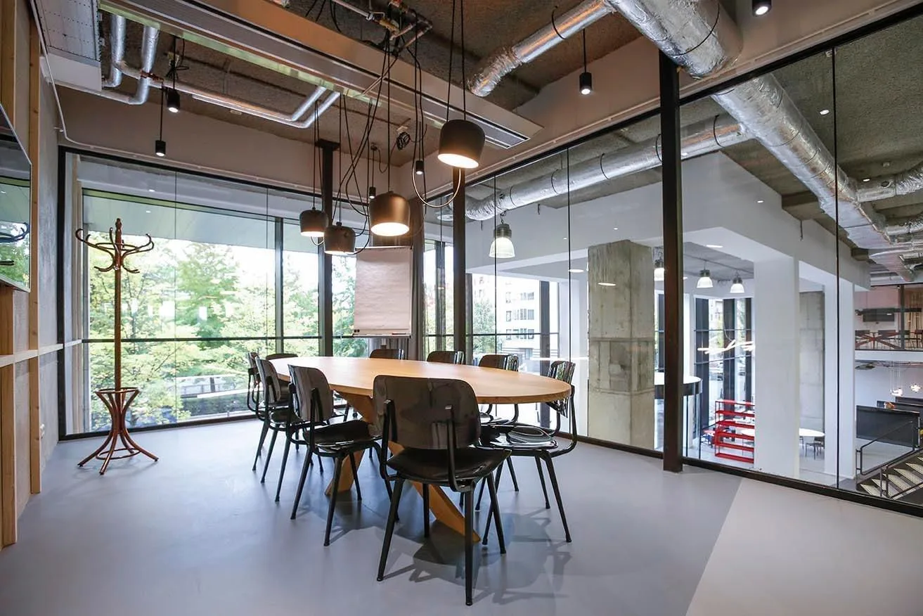 HNK Utrecht Centraal Station, Meeting room for 8 people, Utrecht