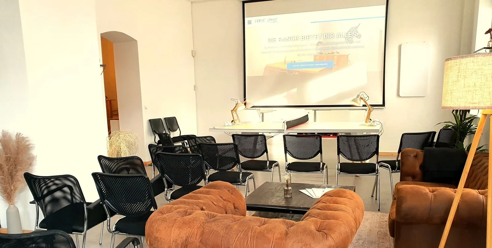 Horse Space Co-Working, Schulungsraum für 14 Personen, Berlin