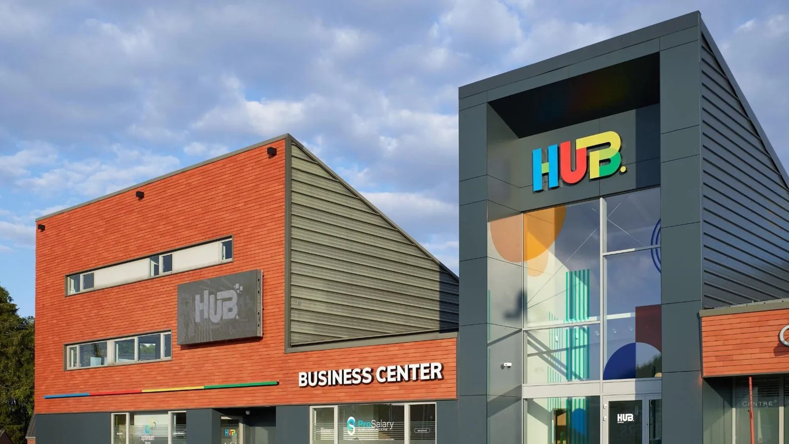 Le HUB Business Center, Building facade, Tinlot