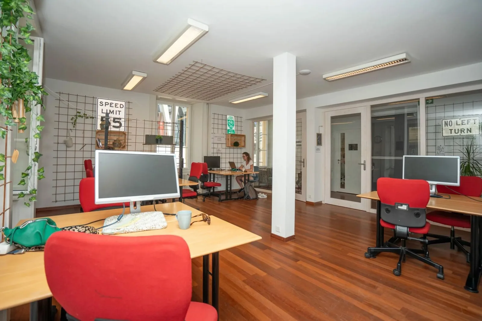 Hub Neuchatel, Open-plan office, Neuchâtel