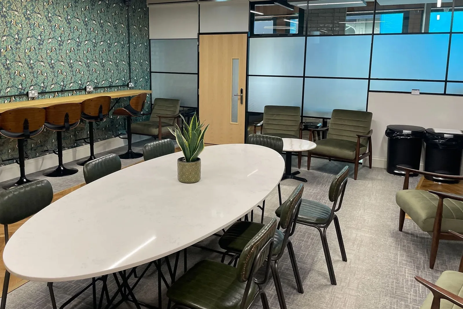 The Hub Newry @ Margaret Street, Salle de réunion 8 personnes, Newry