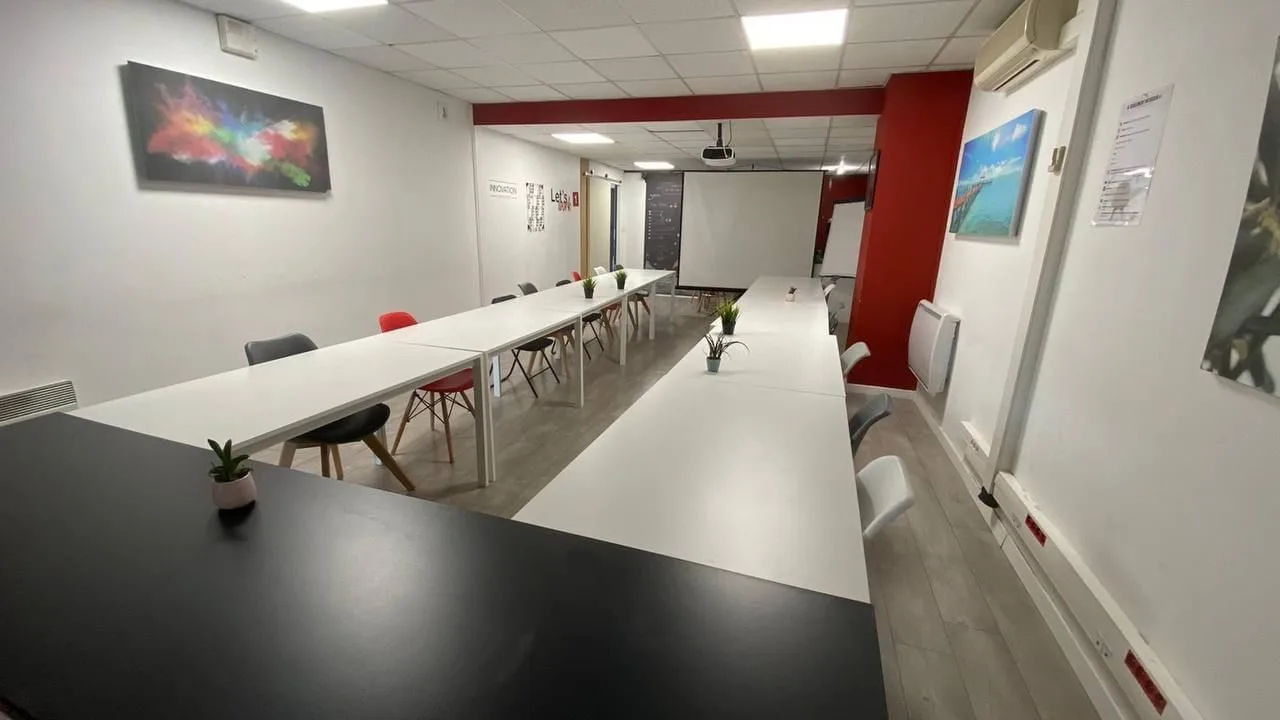 Le Hub Toulouse By RBMG, Salle de formation 16 personnes, Toulouse
