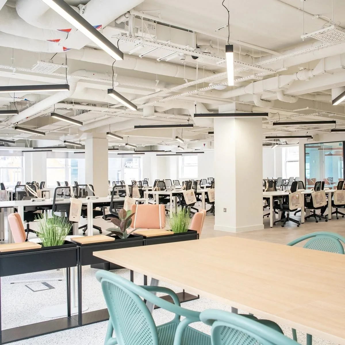 Huckletree Oxford Circus, Open-plan office, London