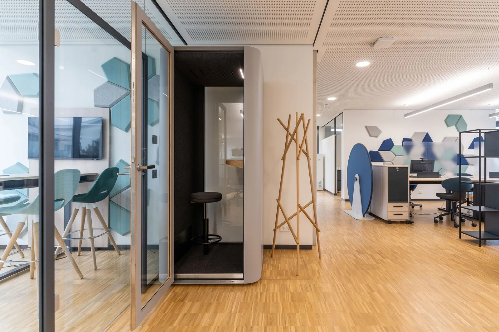 HybridWORX, Phone booth, Neu-Ulm