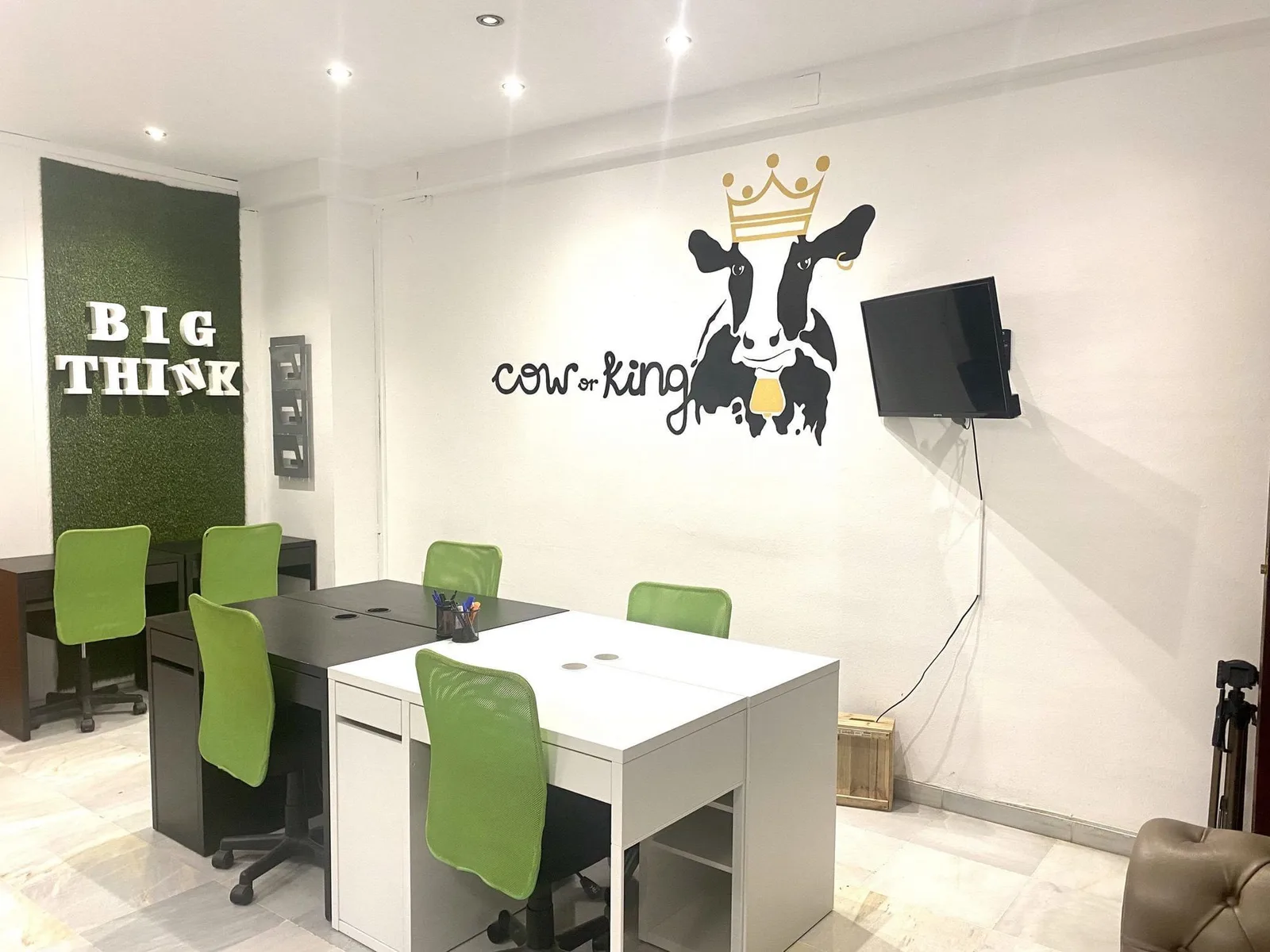 Ideally, Private office, 6 desks, Málaga