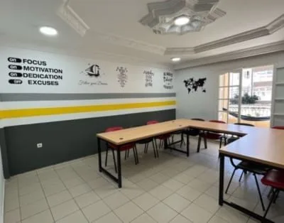 Ija Taw Coworky, Salle de réunion 12 personnes, Sousse