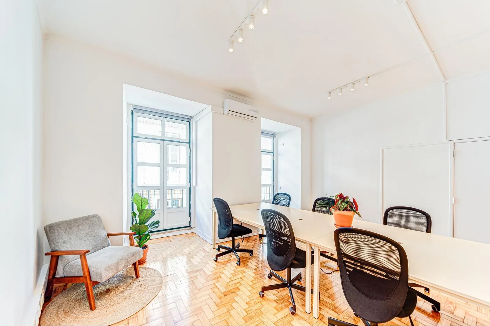 Impact Hub Baixa Chiado, Escritório privativo com 6 postos, Lisboa