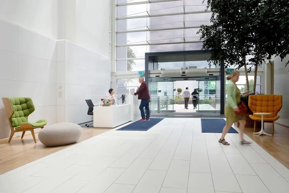 Imperium Reading Offices, Reception, Reading