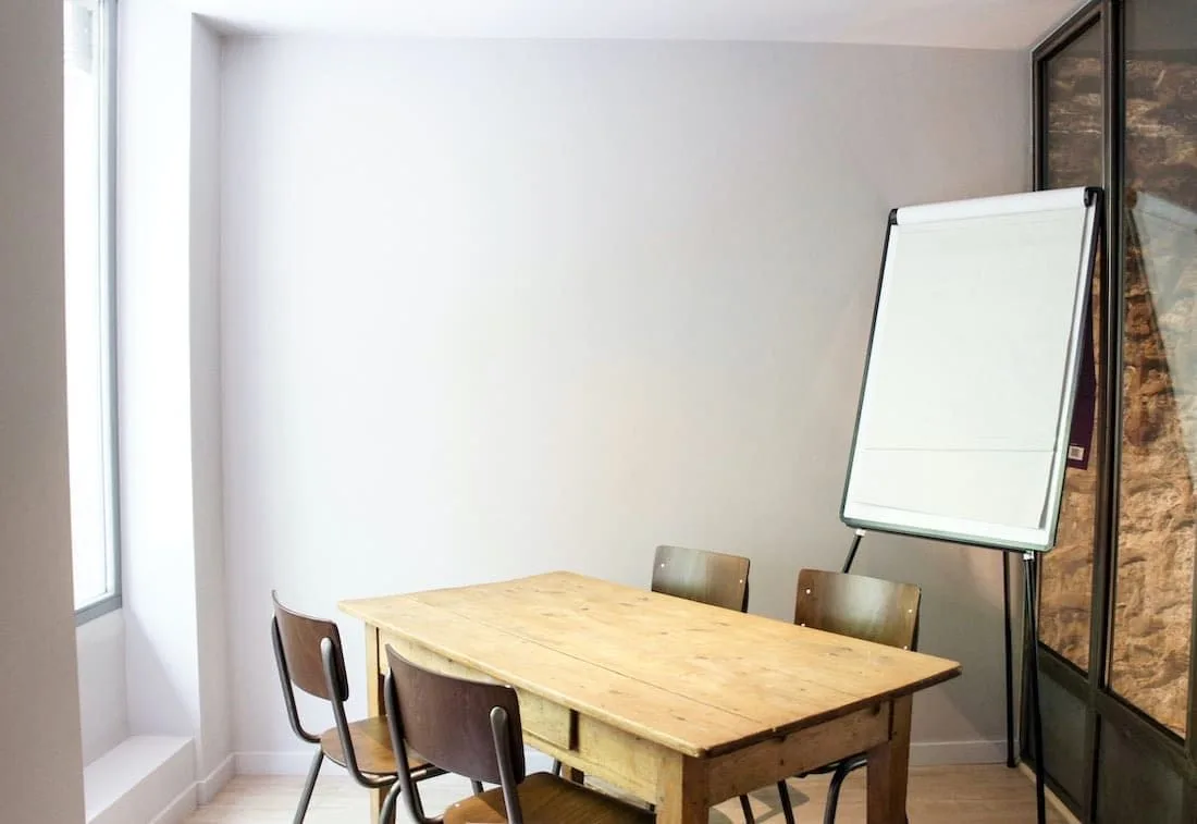 L'Impertinence, Besprechungsraum für 4 Personen, Grenoble