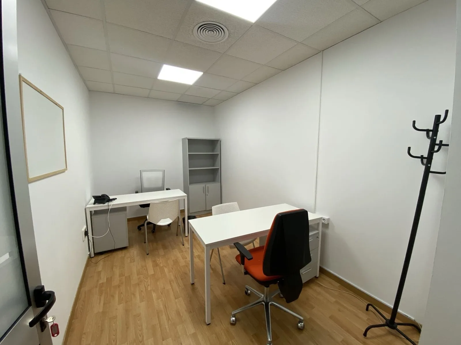  Inn Offices Mairena Del Aljarafe, Private office, 2 desks, Mairena del Aljarafe