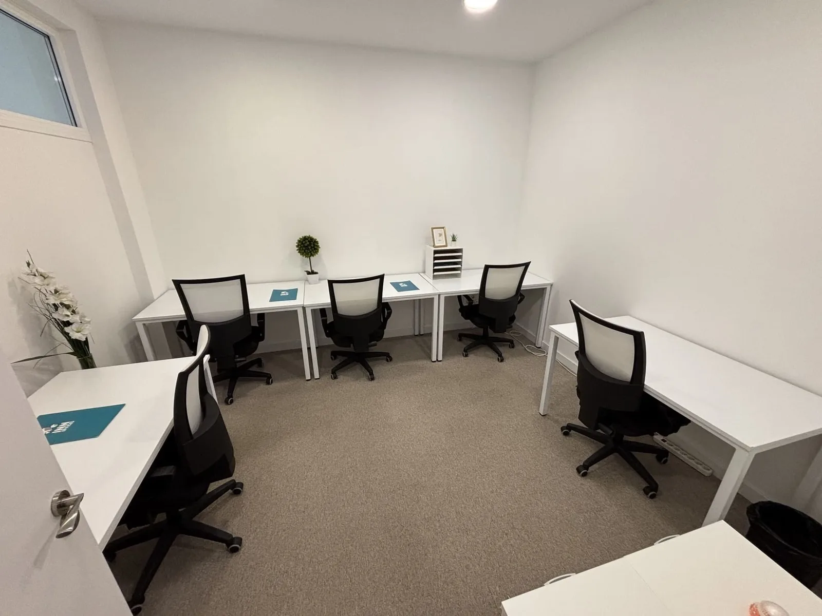 Inn Offices Torre Del Oro, Bureau privatif 5 postes, Séville