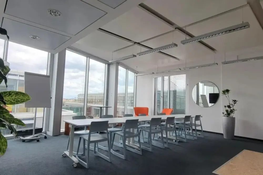 1000 Satellites - Theresienhöhe, Innovation Space, Munich