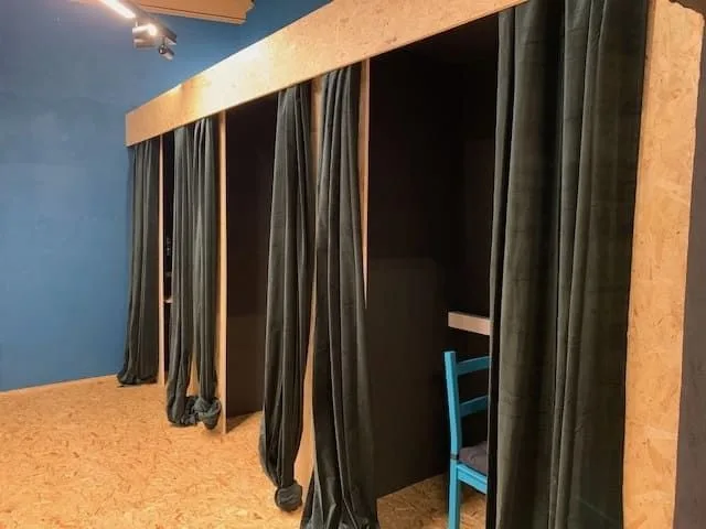 Inov'Art Coworking, Telefonkabine, La Farlède