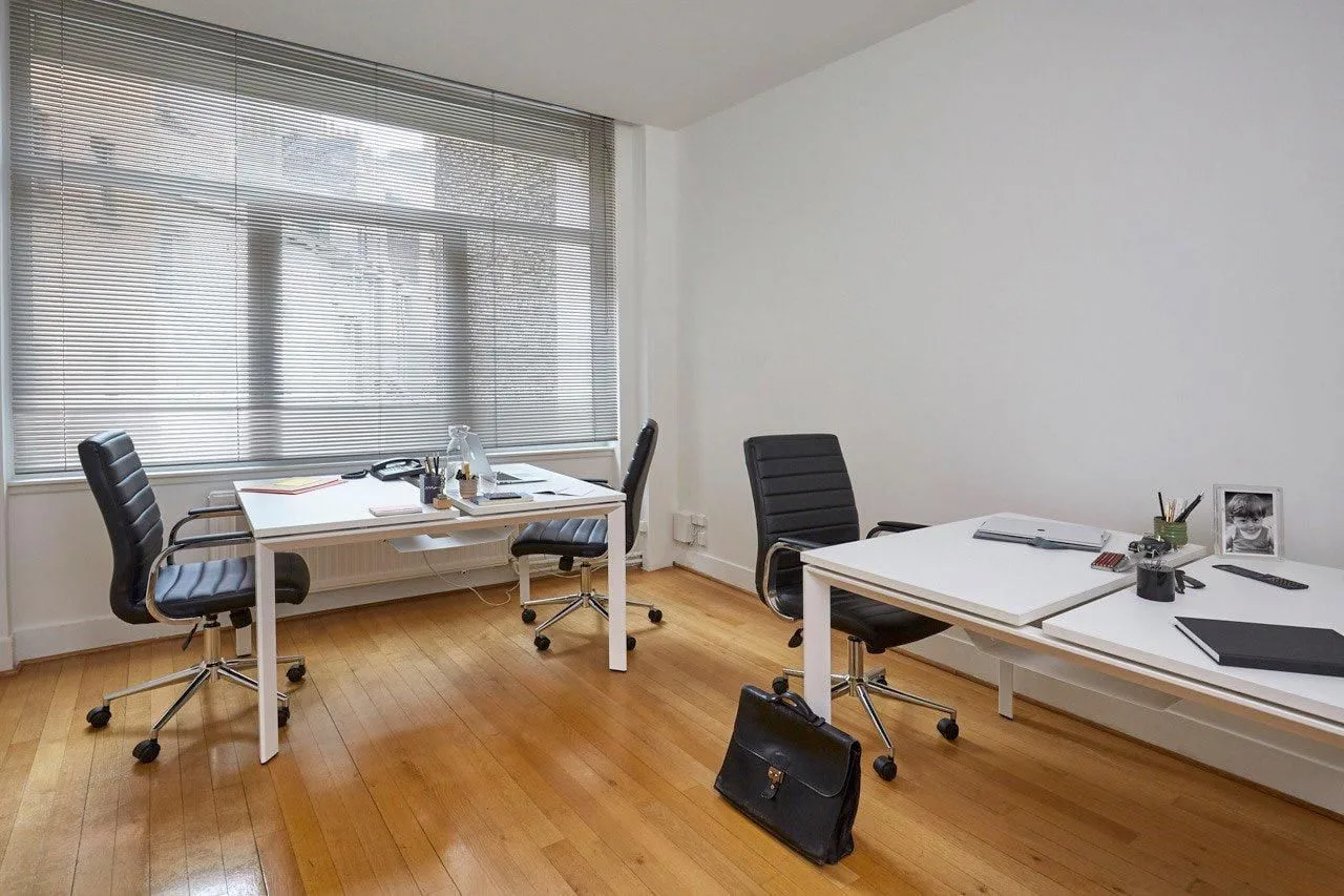 Interoffices Parc Royal, Private office, 3 desks, Brussels