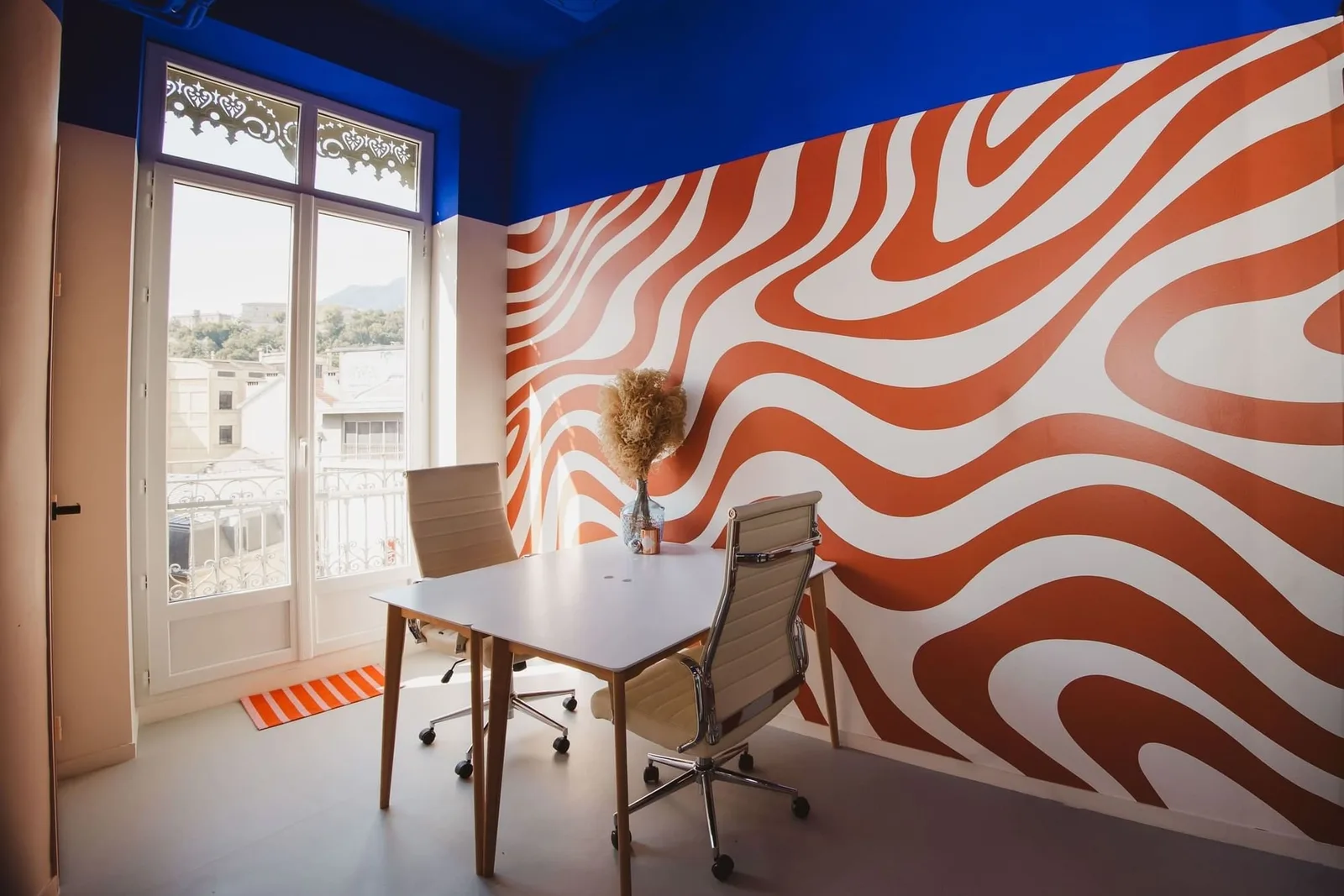 Intrepide House, Privatbüro mit 2 Arbeitsplätzen, Grenoble
