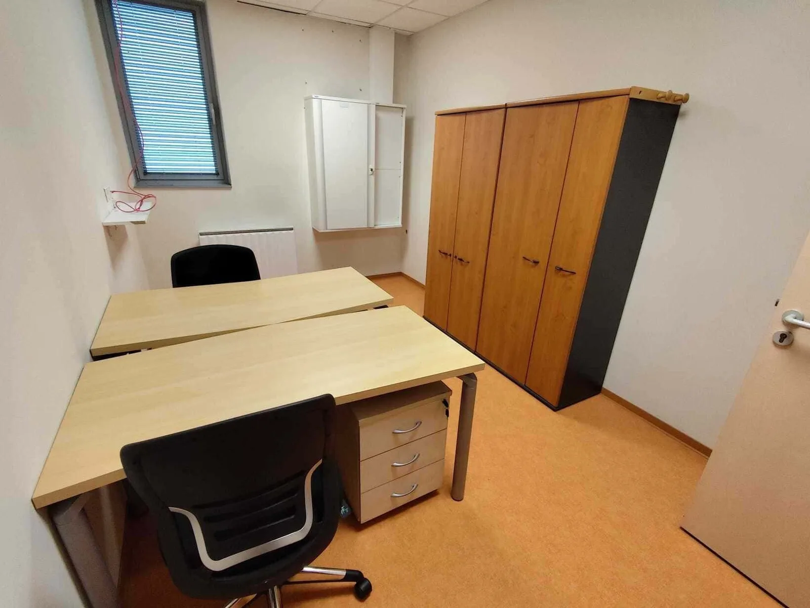 It Bubbly Beauvais, Private office, 2 desks, Beauvais