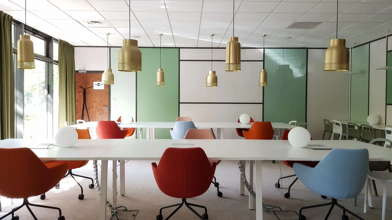 JDS Center Lyon, Open-plan office, Oullins