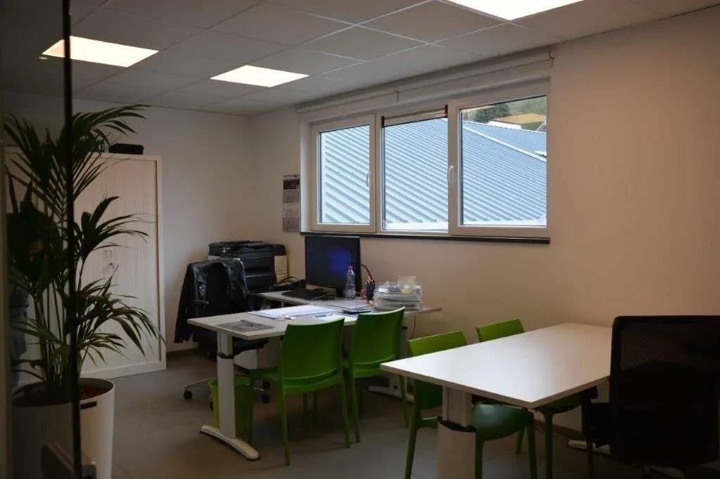 JFG Location Service, Privékantoor met 2 werkplekken, Luik