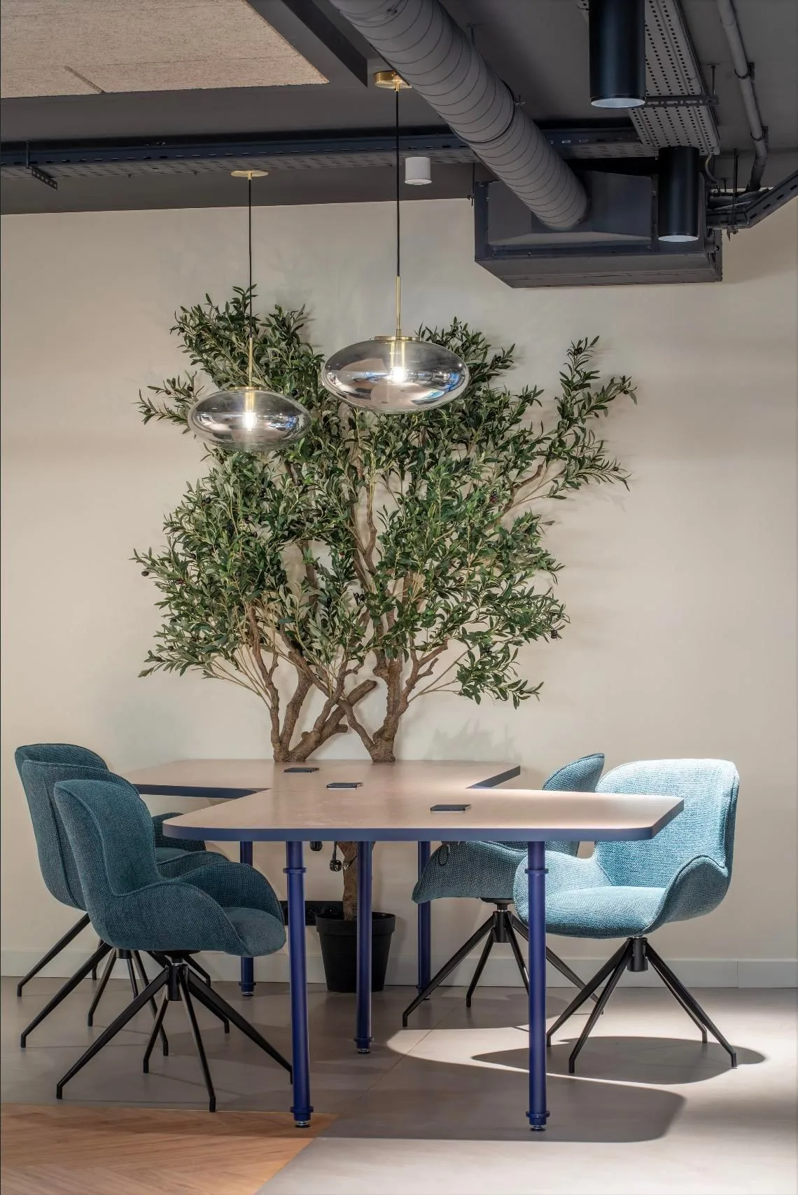 Joro Blanche, Salle de réunion 5 personnes, Paris 9e