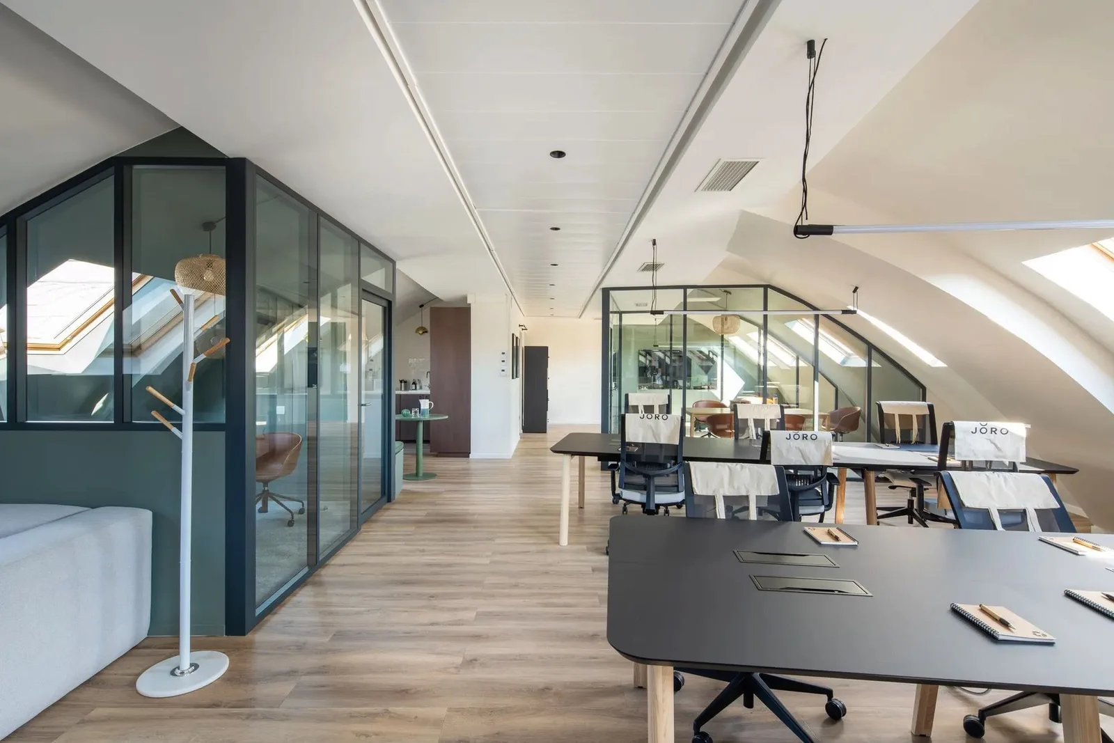 Joro Le Pelletier, Open space, Paris 9e