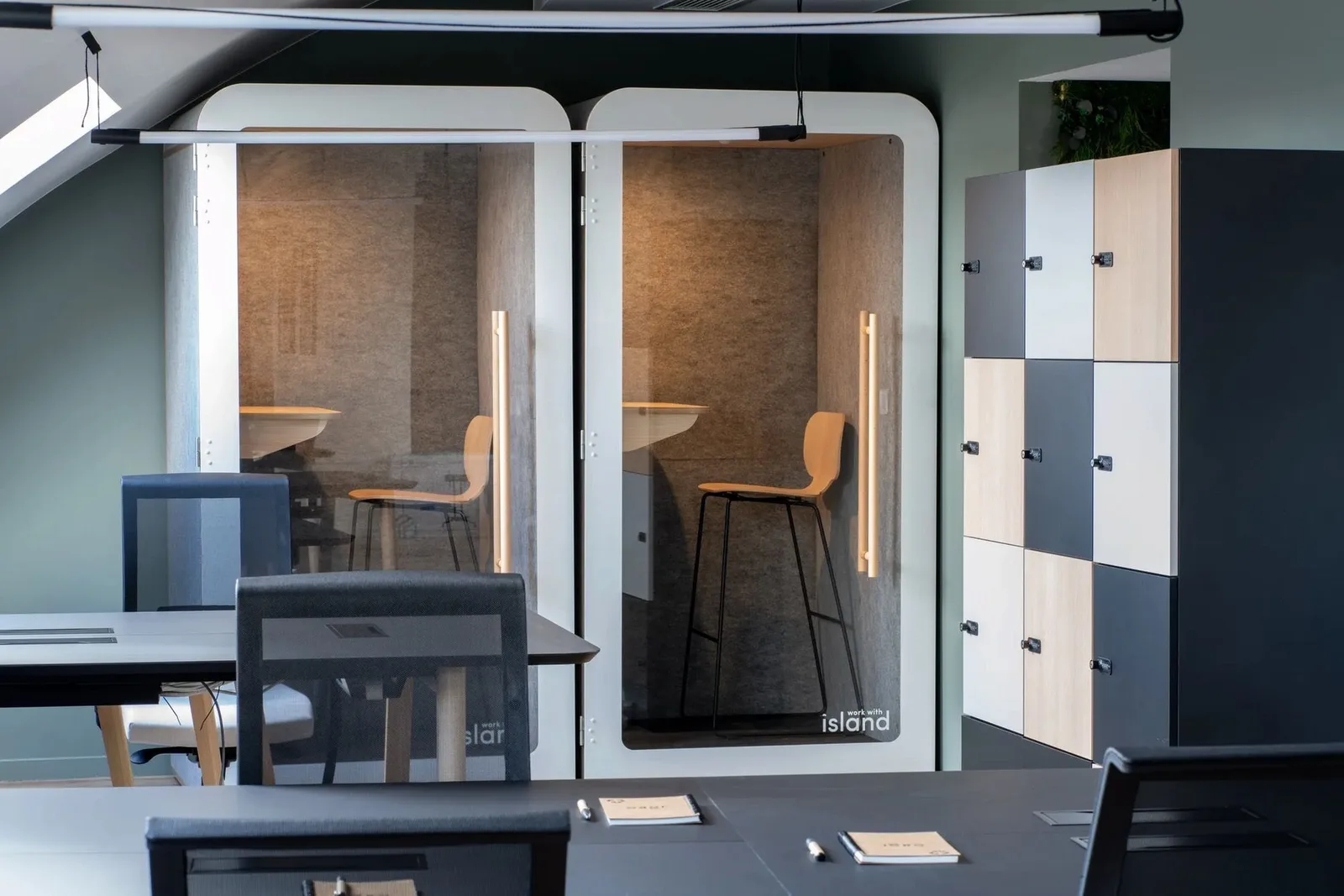 Joro Le Pelletier, Cabine acoustique, Paris 9e