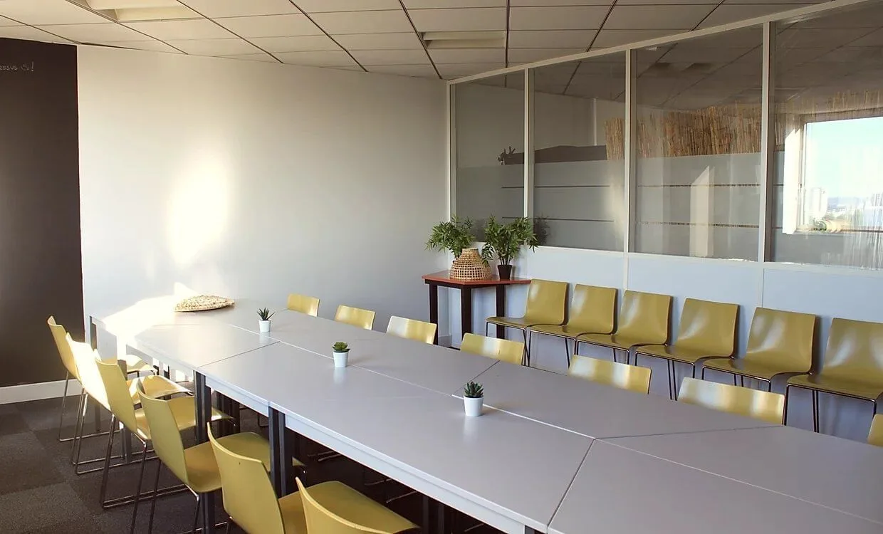 Kazi House, Meeting room for 16 people, Aubervilliers